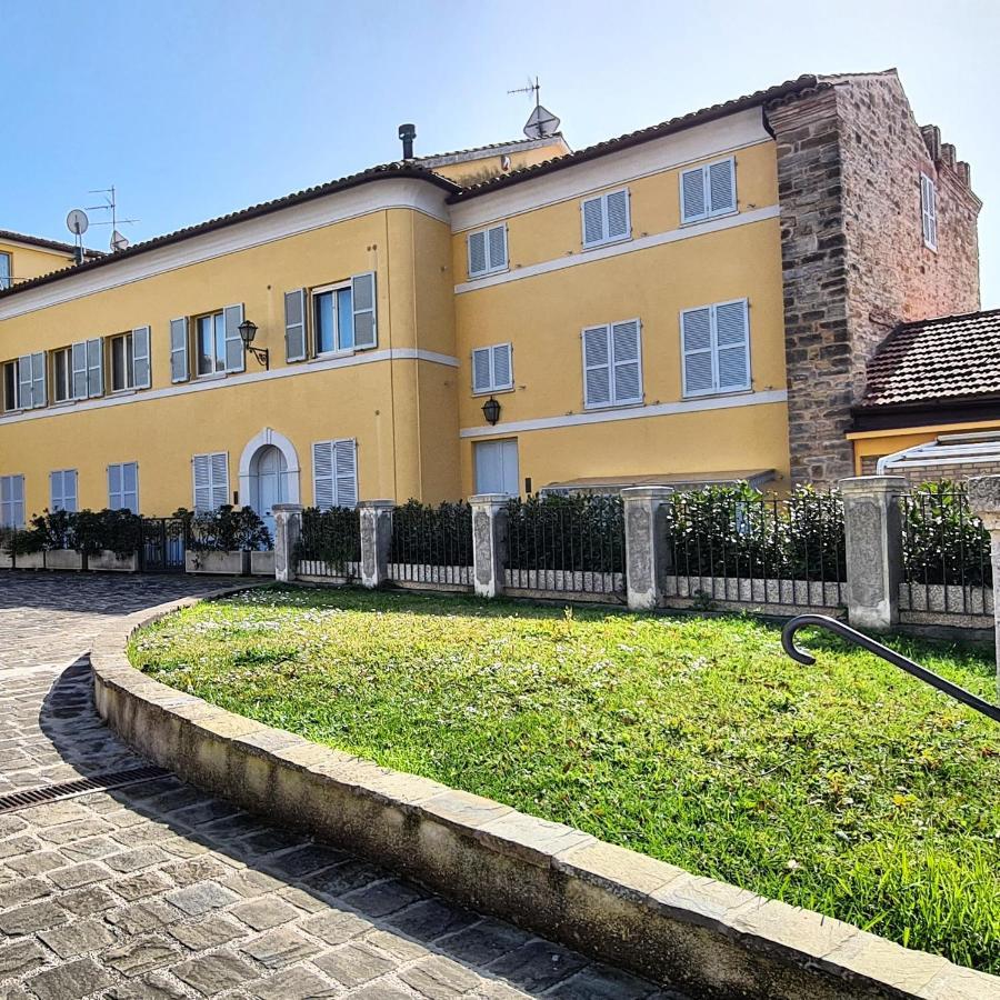 "Nido Del Falco" Palazzo Ricotti Camerano Exterior photo